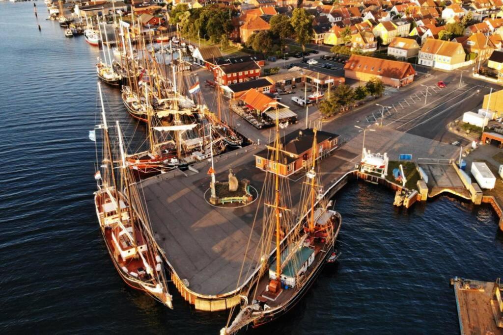 Villa Hyggeligt Gammelt Fiskerhus I Marstal Exterior foto